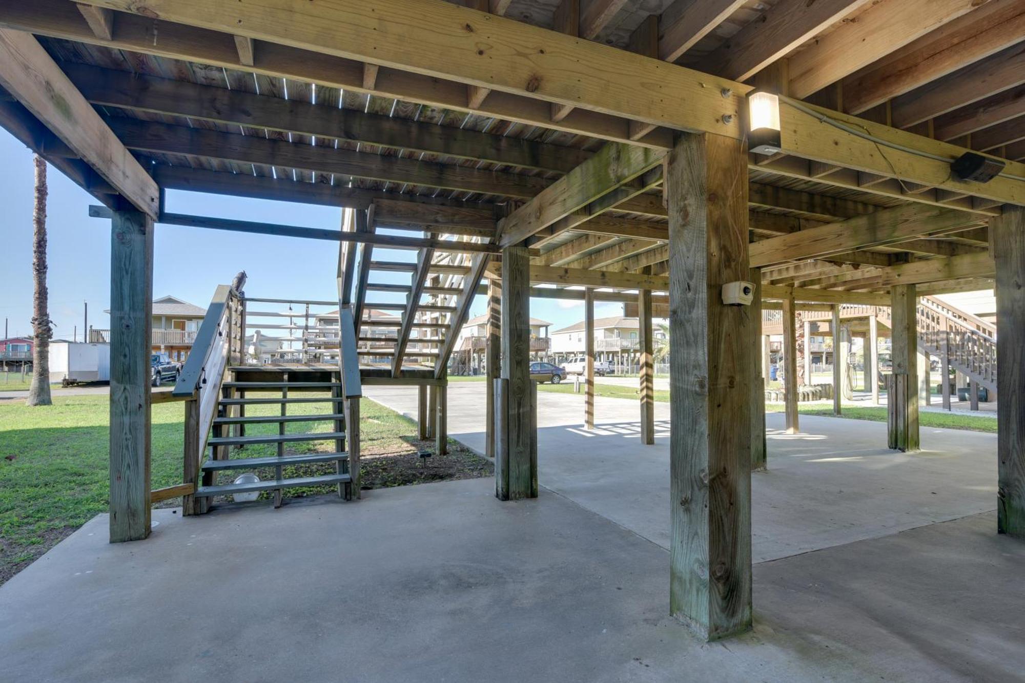 Sunset-View Surfside Beach House Walk To Beach! Экстерьер фото